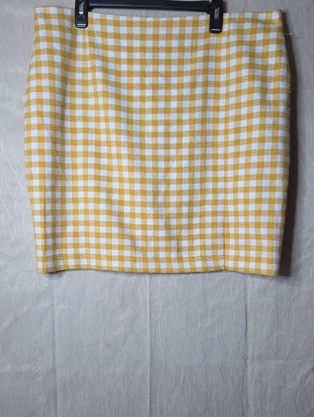Tahari ASL Yellow and White Gingham Mini Skirt